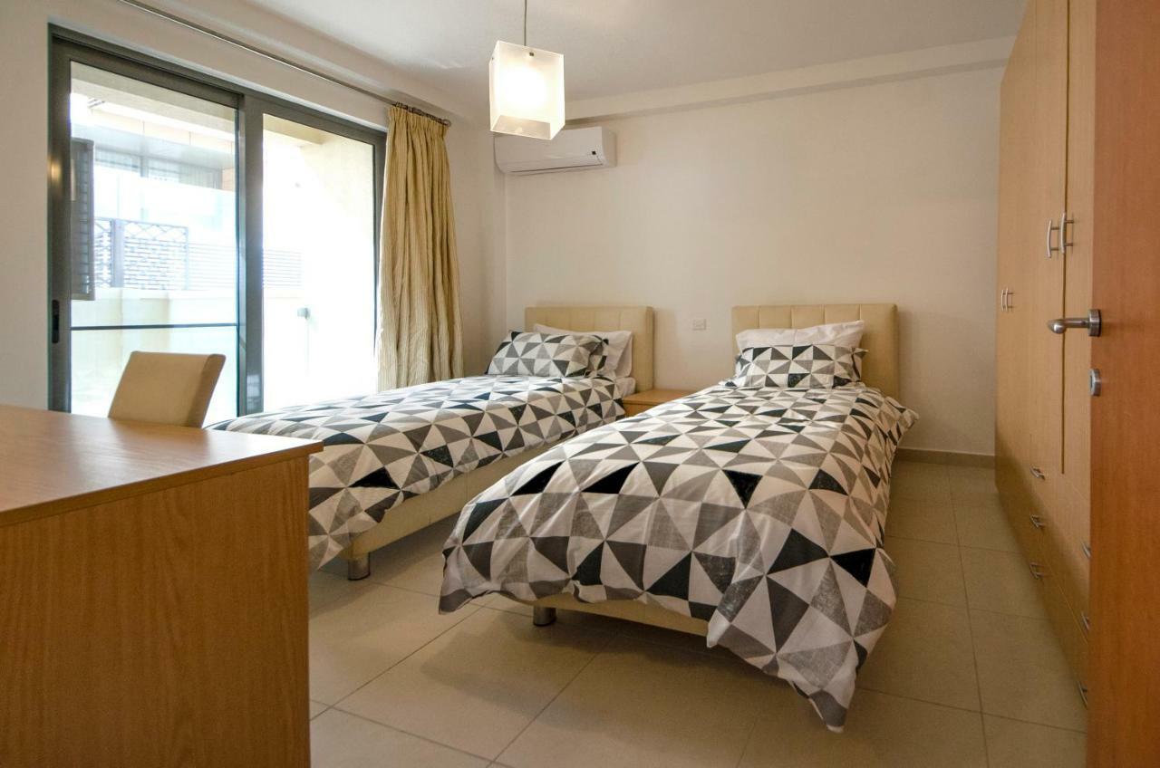 Modern Stylish Apartment - 2 Bedroom & 2 Bathroom Apartment - Spinola Bay, St Julians Saint Julian's Екстериор снимка